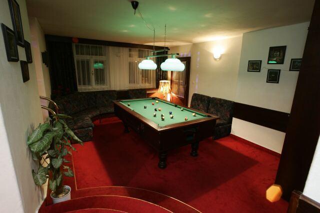 Hotel Saloon Zlín Екстериор снимка