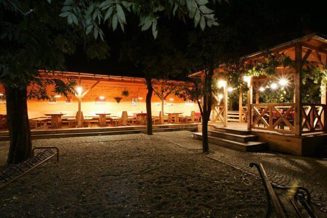 Hotel Saloon Zlín Екстериор снимка