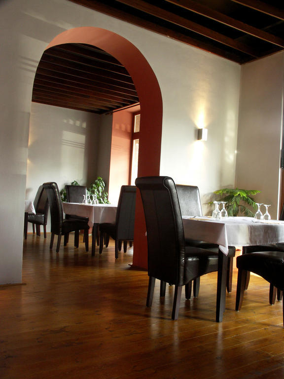 Hotel Saloon Zlín Екстериор снимка
