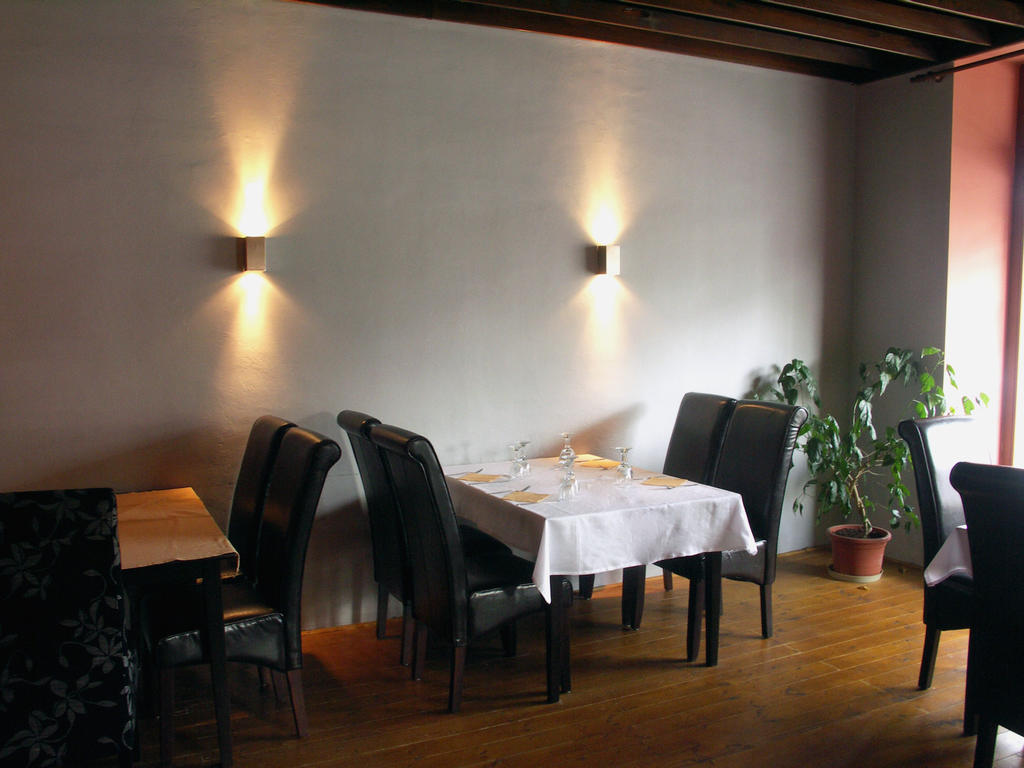 Hotel Saloon Zlín Екстериор снимка