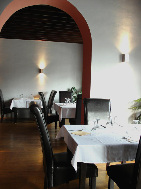 Hotel Saloon Zlín Екстериор снимка